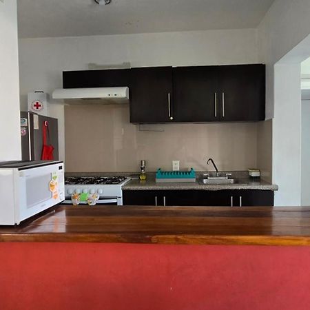 Magnifico Departamento, Cocina Equipada, 2 Recamaras 2 Banos , Hasta 6 Personas, 3 Albercas, Playa A 50 Mts Wifi, Aire Acondicionado Apartment Манзанило Екстериор снимка